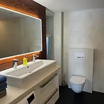 Family With Hot Tub-outdoor Area And Sauna *