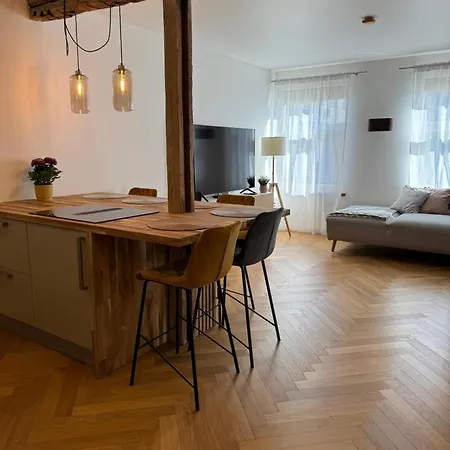 Apartment Family With Hot Tub-outdoor Area And Sauna