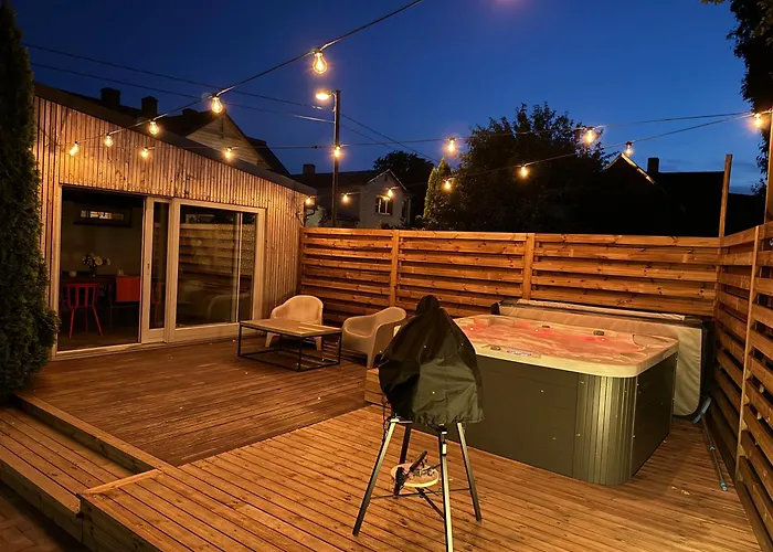 Family With Hot Tub-outdoor Area And Sauna Пярну